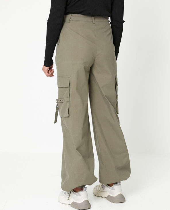 Pantalon cargo avec poches et sangles vert kaki - Pimkie