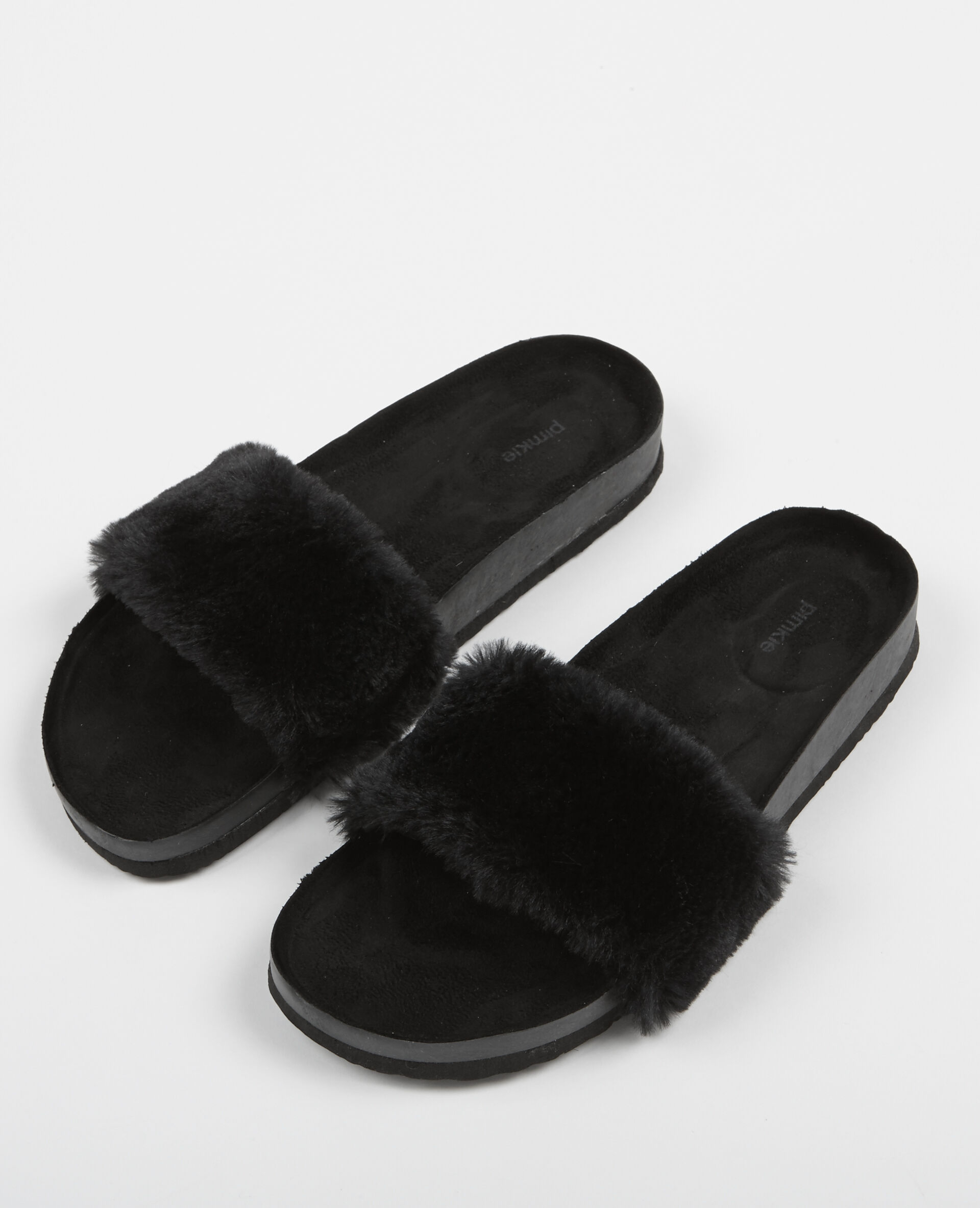 Sandales plates fausse fourrure noir - 904382899A08 | Pimkie