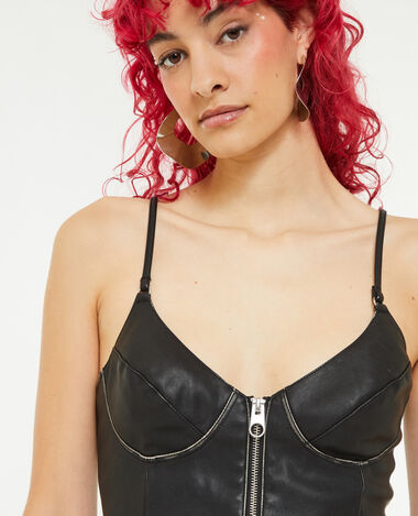 Brassière en simili cuir avec œillets métalliques noir - Pimkie