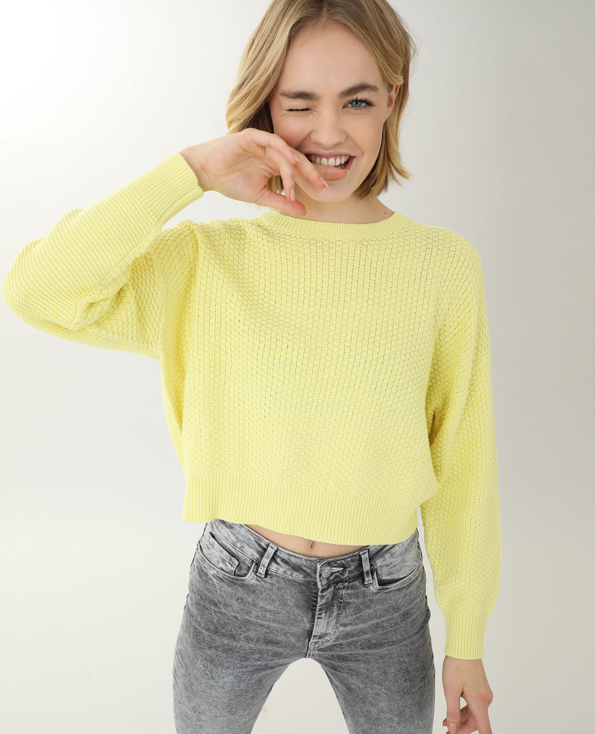 Pull maille reliefée jaune pâle -30% - 408446035A00 | Pimkie