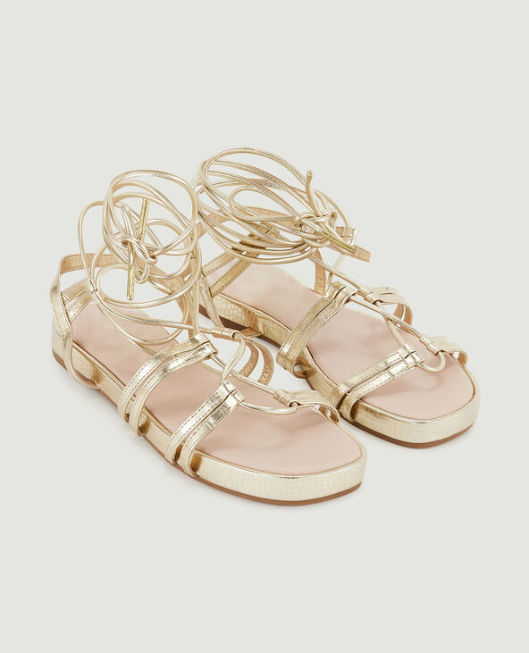 Sandales à lanières codycross sales