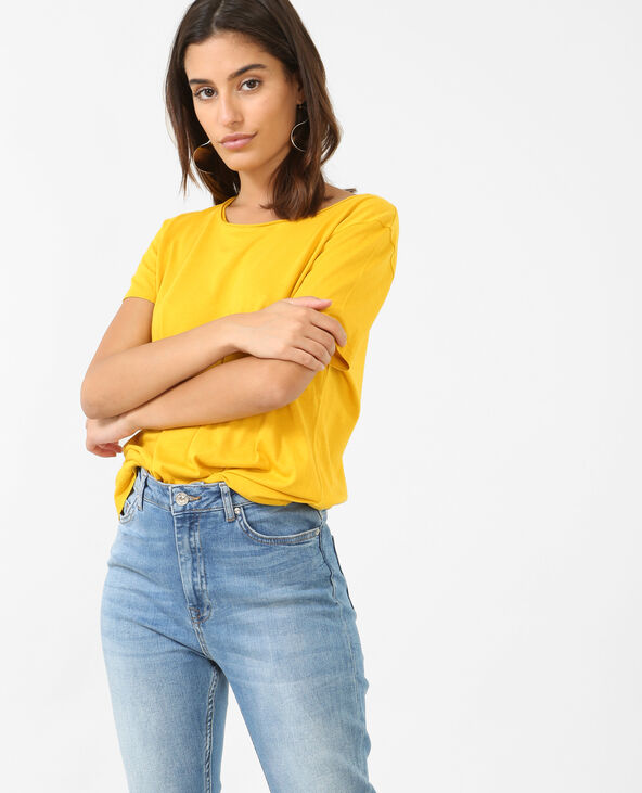 T-shirt col raw cut jaune ocre - Pimkie
