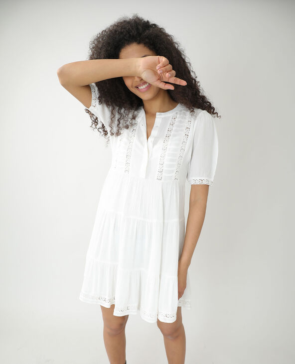 Robe avec guipure