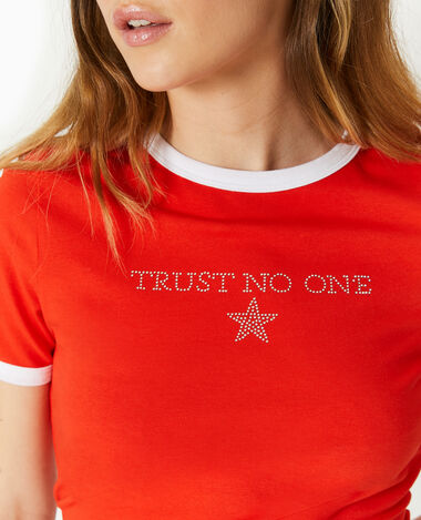 T-shirt avec message en strass rouge - Pimkie