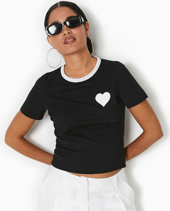 T-shirt court avec cœur noir - Pimkie
