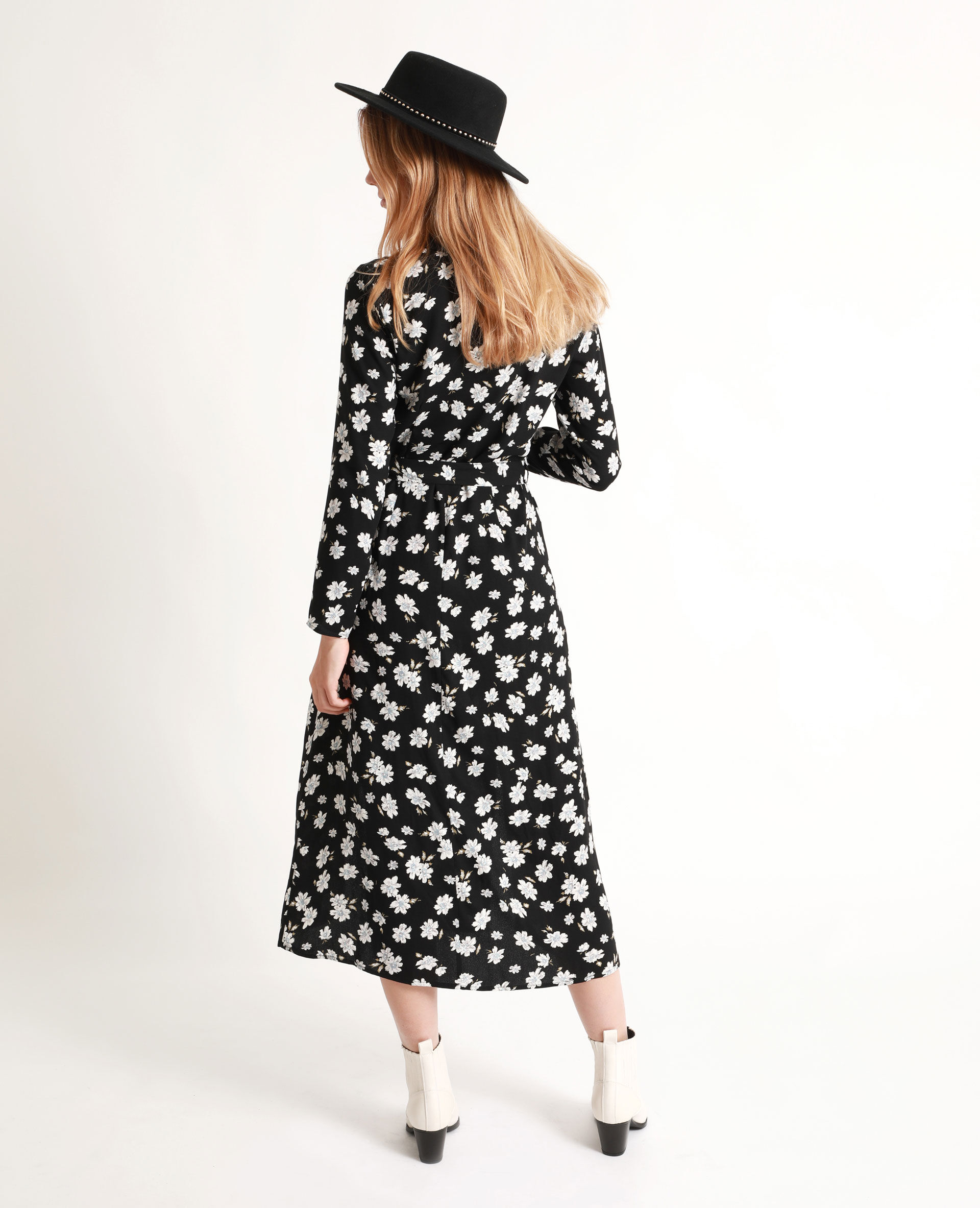 robe noir fleuri