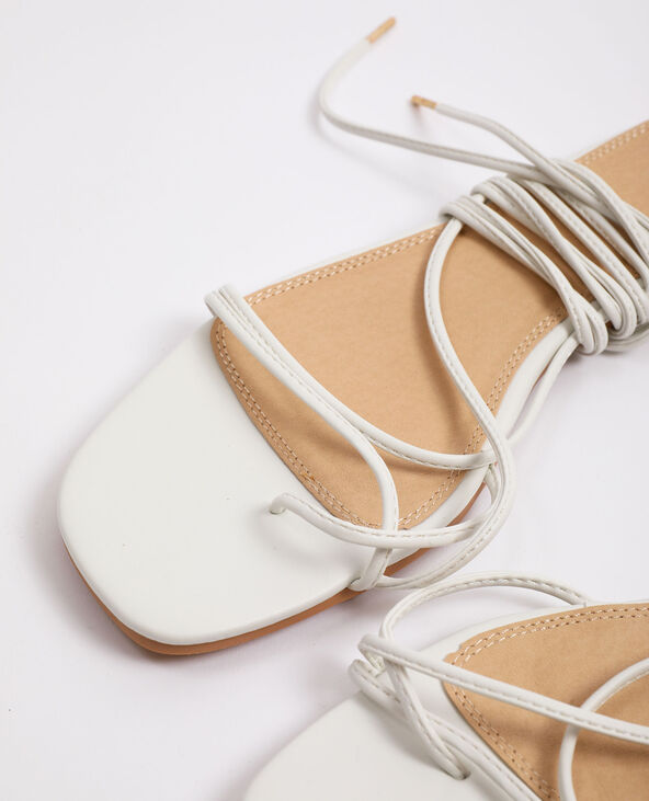 Sandale hot sale a lacet