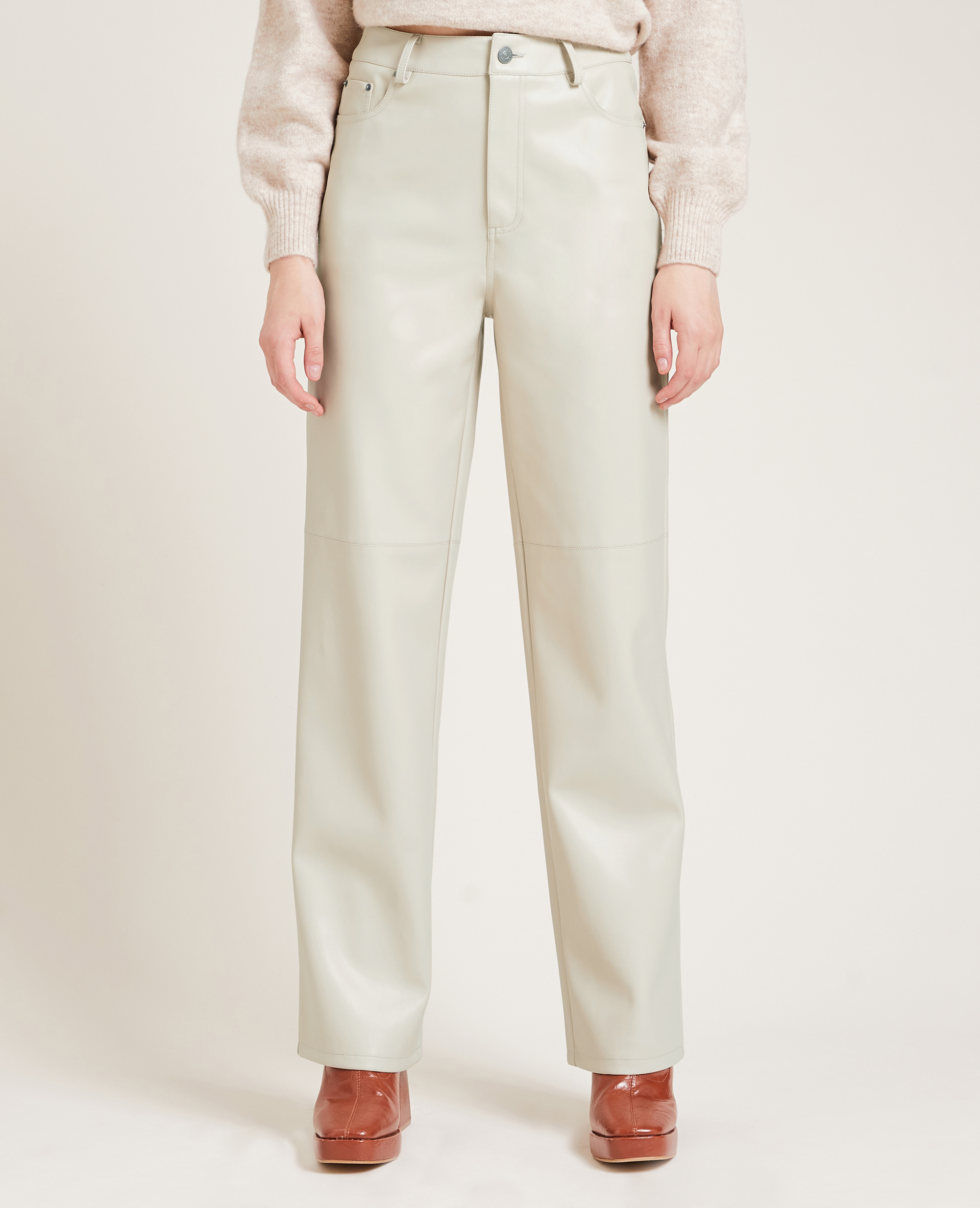 Pantalon droit en simili cuir écru - Pimkie