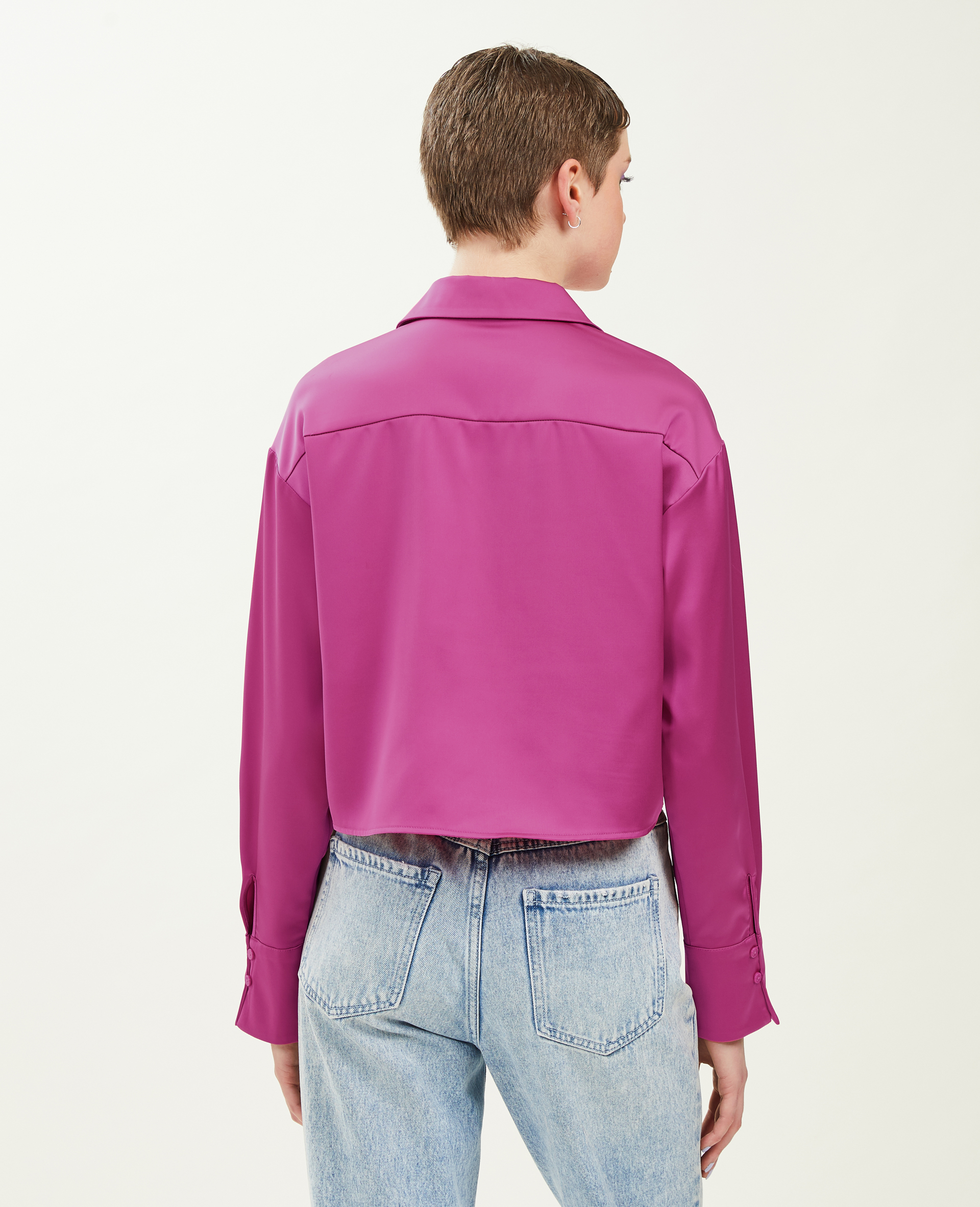 Chemise courte en tissu satiné rose - Pimkie