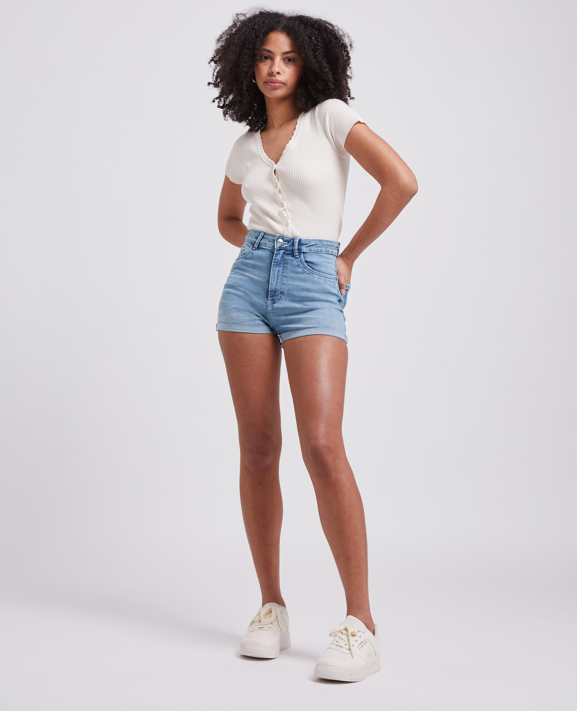 Short en jean bords roulottés bleu délavé - Pimkie