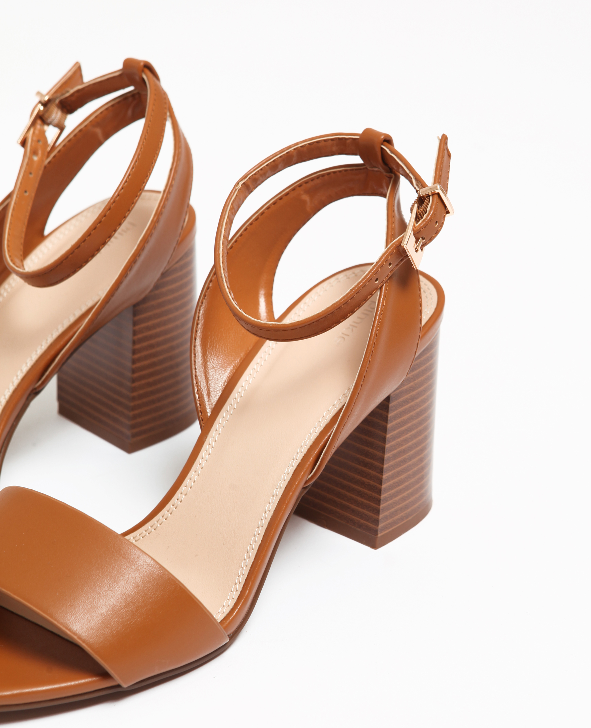 talons chic
