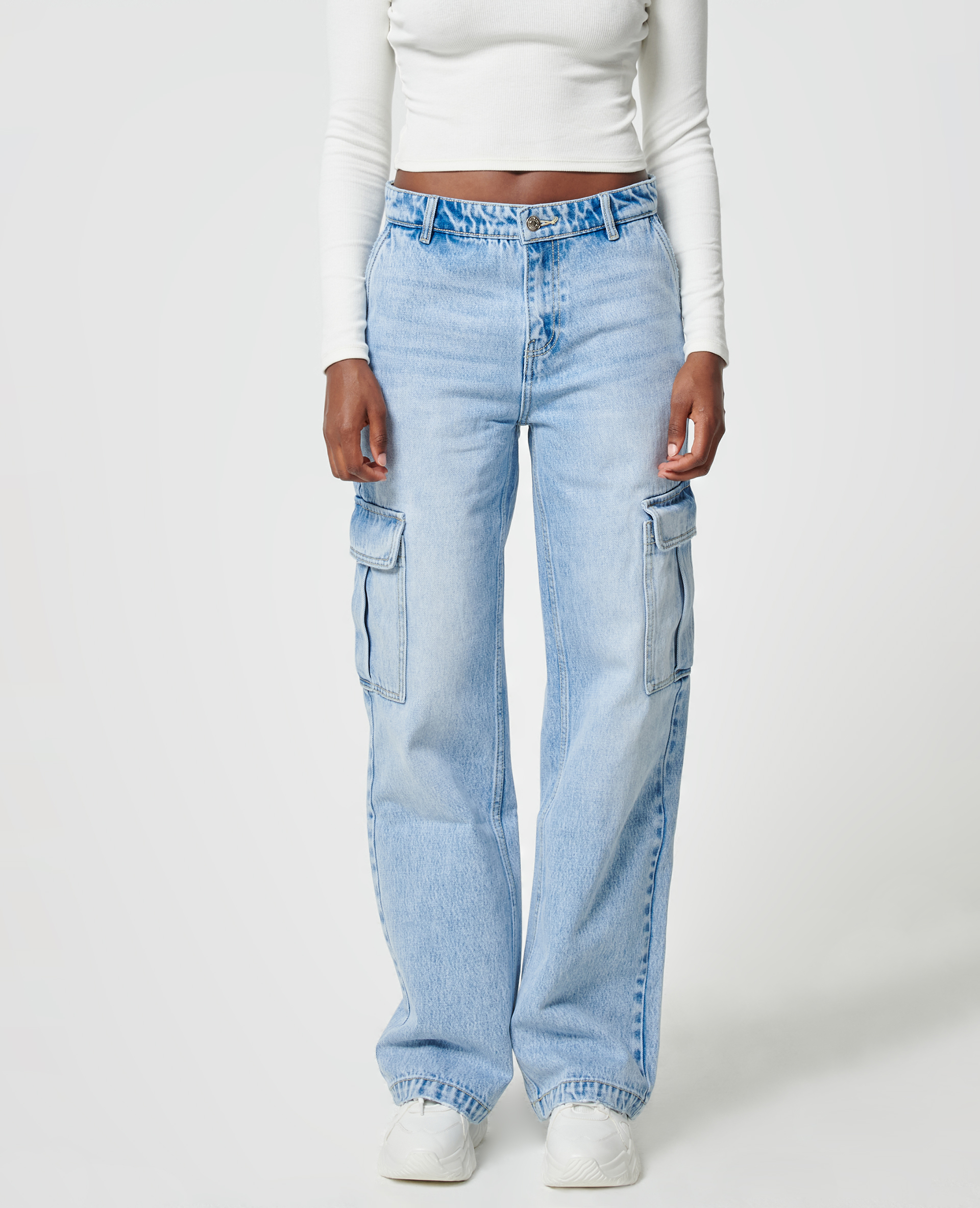 Cargo jeans med lommer mango